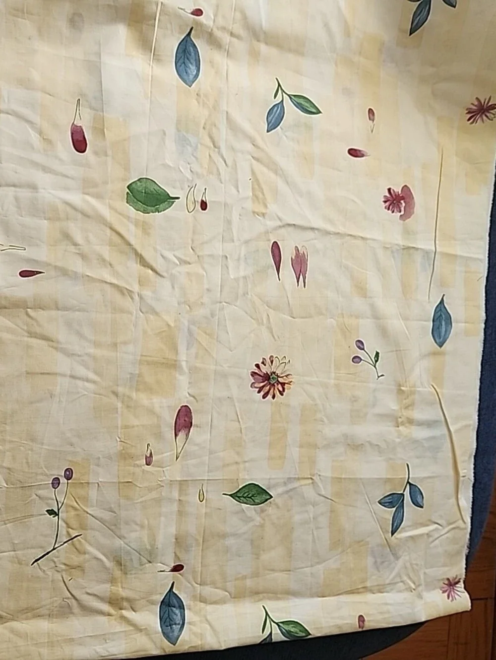 Vintage 80s  Crosscill Botanica Yellow Floral  Fabric L72